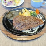 ステーキのあさくま - 料理写真:学生ハンバーグ