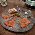 QUAYS pacific grill - 