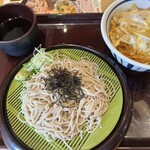 山田うどん - 料理写真: