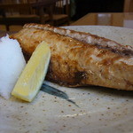 季節料理 なかはら - 皮がパリッ、身がふっくら焼き上がった鯖