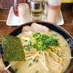 博多ラーメン 長浜や - 料理写真: