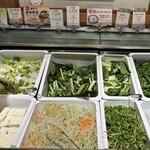  しゃぶ葉 - これでもかというほどの野菜の種類です(o･∇︎･o)
