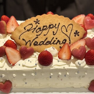 特別な日を華やかに彩るデザートプレートは、各種お祝い事に最適