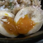 證作さん - とんこつらぁめんの煮玉子