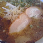 山小屋 - ラーメン：550円+黒だれ：100円＝650円