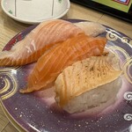 回転寿し トリトン - サーモン3種盛り