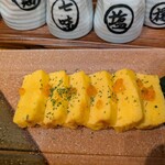 個室居酒屋 船橋酒房 - だし巻き卵　イクラ添え