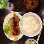 京平寿司 - チキンカツ定食500円