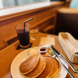 kiefel cafe dining_1