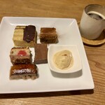 セルクル - デセール