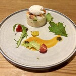 セルクル - オードブルひと皿目
サーモンとクスクスのガトー仕立て