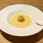 セルクル - 本日のスープ
〜カニクリームフリットとともに〜