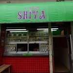 インド料理 SHIVA - キャンプハンセンのゲートの329号の道路向い、キングタコス千里パーラの向いにあります。