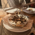 RIVERSIDE CLUB - 