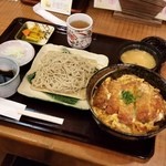 手打そば まかど - お蕎麦屋さんでのカツ丼は最強！　「カツ丼セット (1280円)」