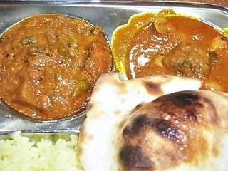 DIYADAHARA - インドタンドリーミールス：かぼちゃカレーとチキンカレー