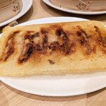 鼎泰豊 - 焼き餃子　羽根が強くて外し難い