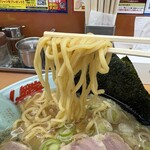 山岡家 - 料理写真:麺リフト
