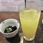 ごはんとお酒　なが坂 - 和泉農園 伊予柑サワー ＆ お通し