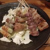 やさい巻き串屋 ねじけもん - 左からアスパラ、アボカド、ずり、豚バラ
