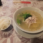 四川 MON 花 - 蒸し鶏麺セット