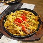 炭焼 焼き鳥 軒 - 鉄板ソース焼きそば