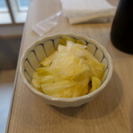 やきとん 串焼き酒場 青二才 - キャベツ甘酢漬け      
