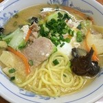 石狩亭 - トンジルらーめん、玉子サービス❤こんな寒い日には沁みるぅ～♪あったかいんだからぁ～～～