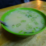 阿霞 燒肉飯 - 味噌湯(豆腐と葱の味噌汁・TWD10)