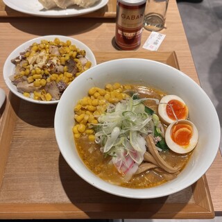 ラーメンWalkerキッチン
