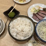 牛たん炭焼利久 - 