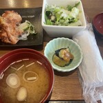 肉バル Bar&Grill motto - ここだけ見ると和食の定食屋エリア。でも素晴らしき内容です