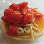 ウシマル - フルーツトマトのパスタ