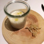 ラ ペ - フルーツ大根のスープと白魚のフリット