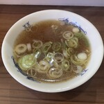 中華料理 宝亭 - 付属のスープ