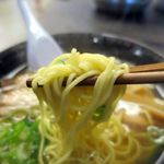 日の丸食堂 - 半チャンセットのラーメン、麺は全面的に変えたそうです