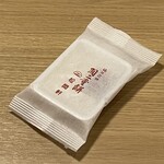松岡軒 - 羽二重餅（151円）
