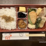 梅の花 - 料理写真:梅小箱弁当（春）972円