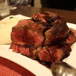 ジャンジャンブル - 八郷牛のヒレステーキ バルサミコソース、マッシュポテト添えです。