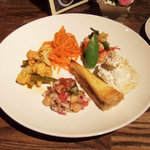 スパイスカフェ - 5品盛合せ　ゴルゴンゾーラのムースは相変わらずの美味しさ。