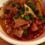 マラッカバー - モツのトムヤム煮込み