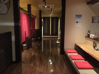 Dainingugetto - 店舗内装