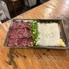 ホースミート 冨士乃馬 - 料理写真:名物馬肉のたたき