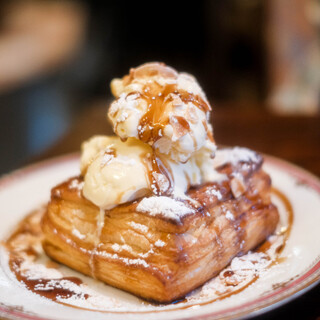 カフェ・ド・パルク_0