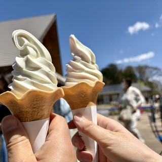 千本松牧場ソフトクリームショップ_0