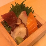 肉ト魚 ちゃんと - 当店名物　赤字の升盛り　