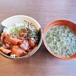 ザ・めしや - 料理写真:マグロ漬け丼　あおさ味噌汁