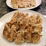 餃子の店 もも - 料理写真: