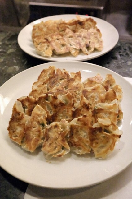 Gyoza no Mise Momo, Osaka, Japan