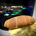 パン・メゾン - ■塩パン ￥95 (羽田空港着陸！)